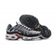 Zapatillas Nike Air Max Plus QS Hombre - Negro Blanco Rojo